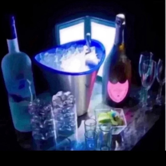 - Human Hair Blended Bang Wig - Picture 2 of 9